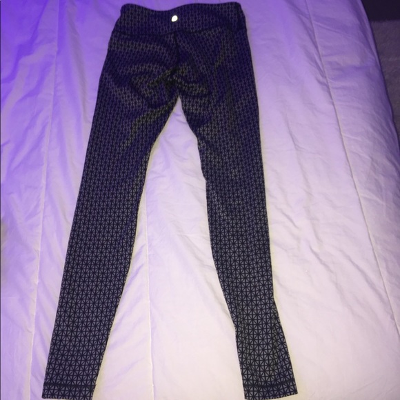 Rare Patterned Lulus - Picture 3 of 4